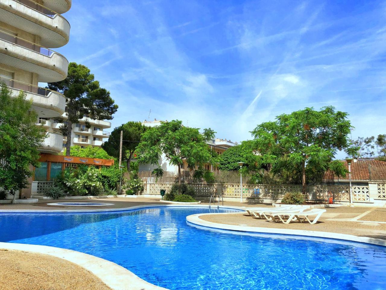 Juniper Lägenhet Salou Exteriör bild
