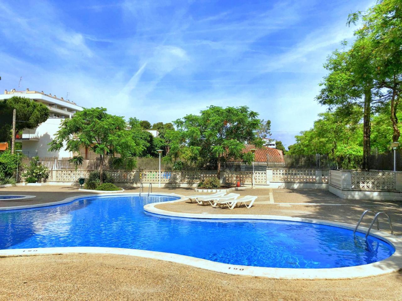 Juniper Lägenhet Salou Exteriör bild